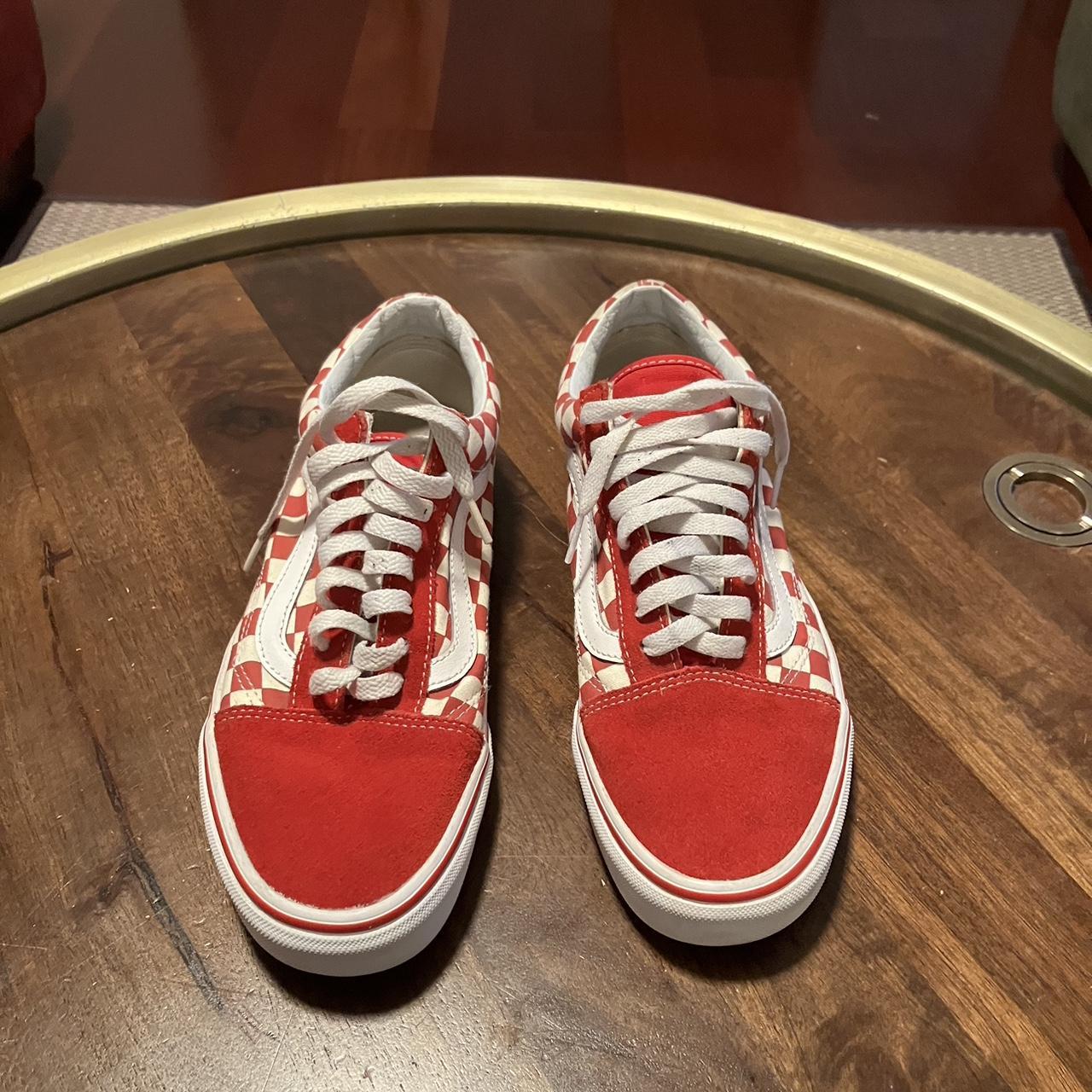 Red and white checkered best sale vans mens