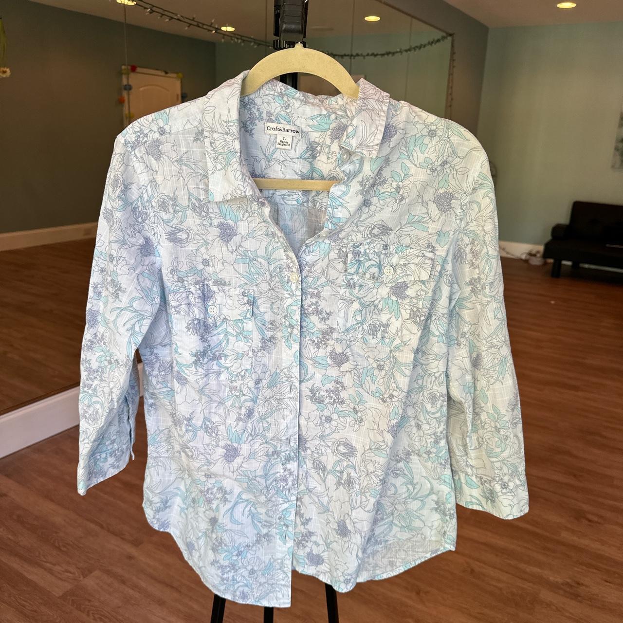 Croft & Barrow Women's White and Blue Blouse | Depop