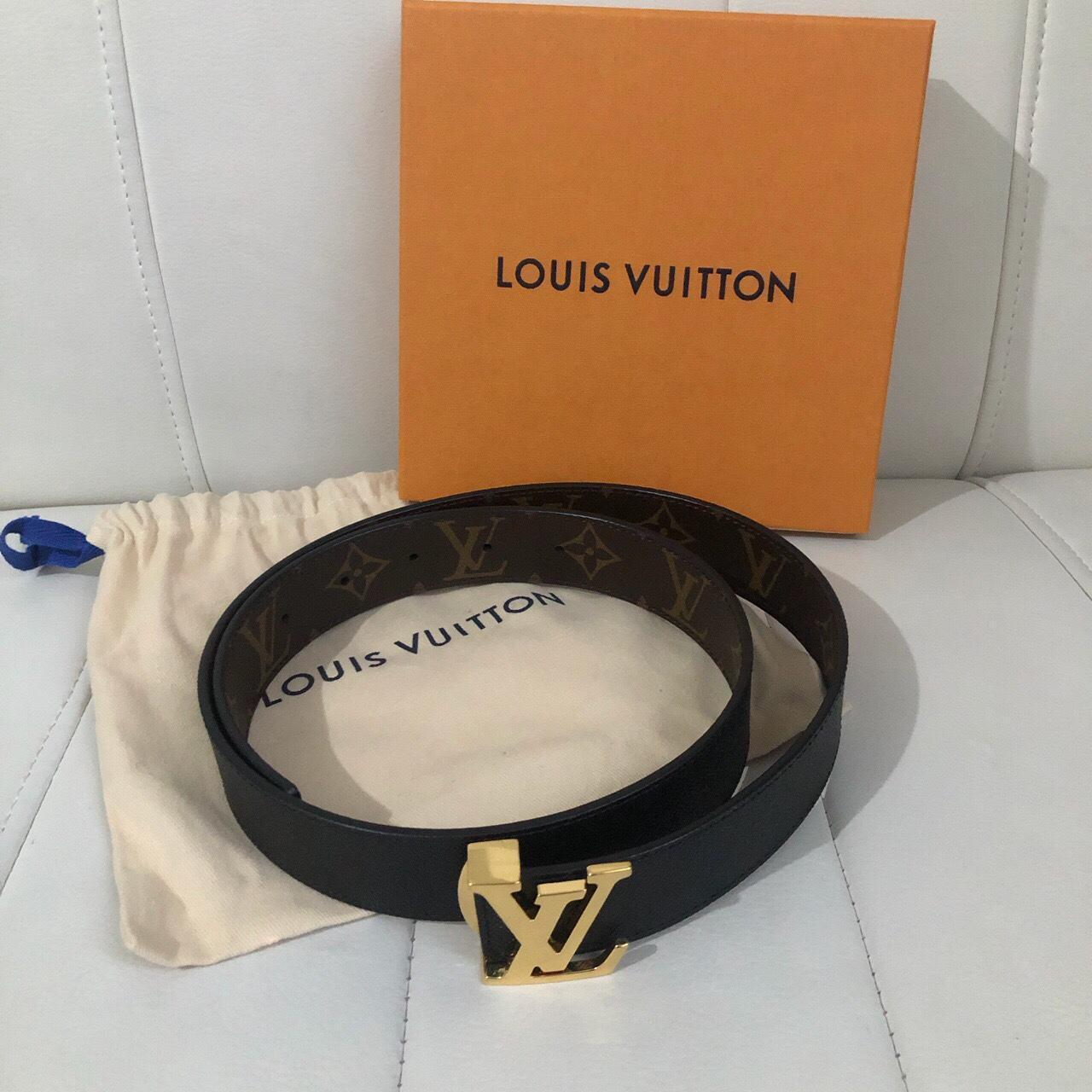Louis Vuitton belt reversible LV INITIALES Depop