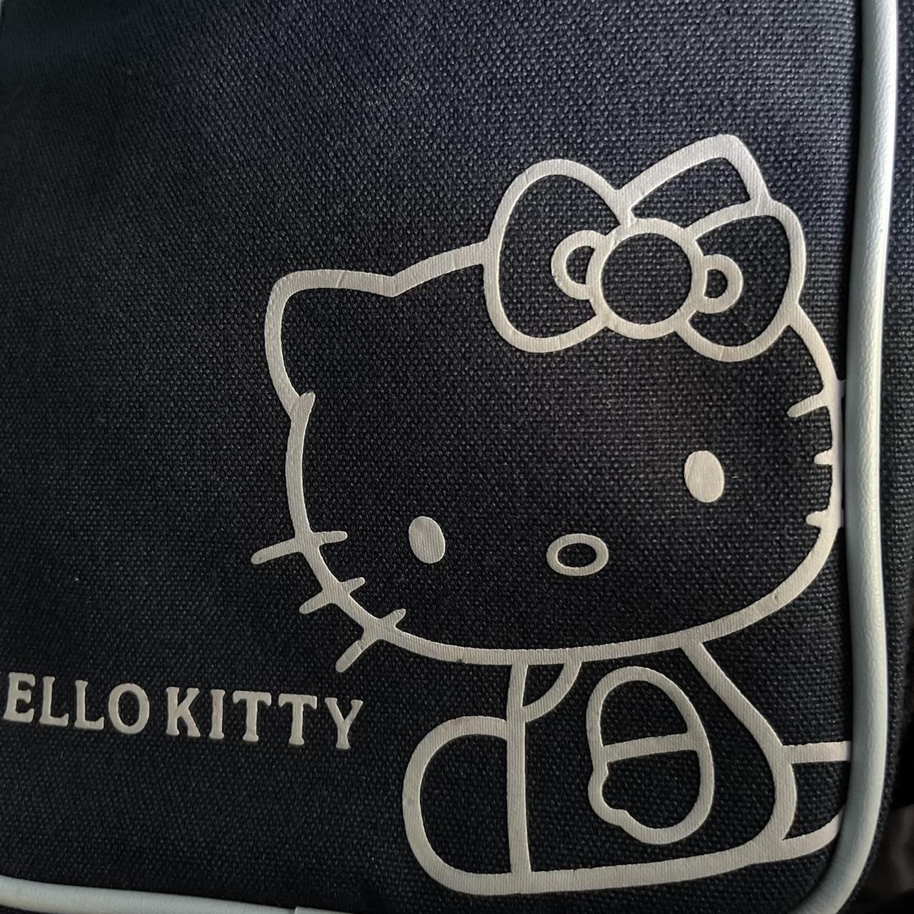 Hello kitty quilted Y2K shoulder bag from 2005 - Depop