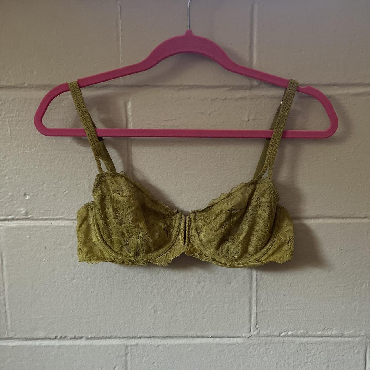 olive style bra by auden (target)... Depop