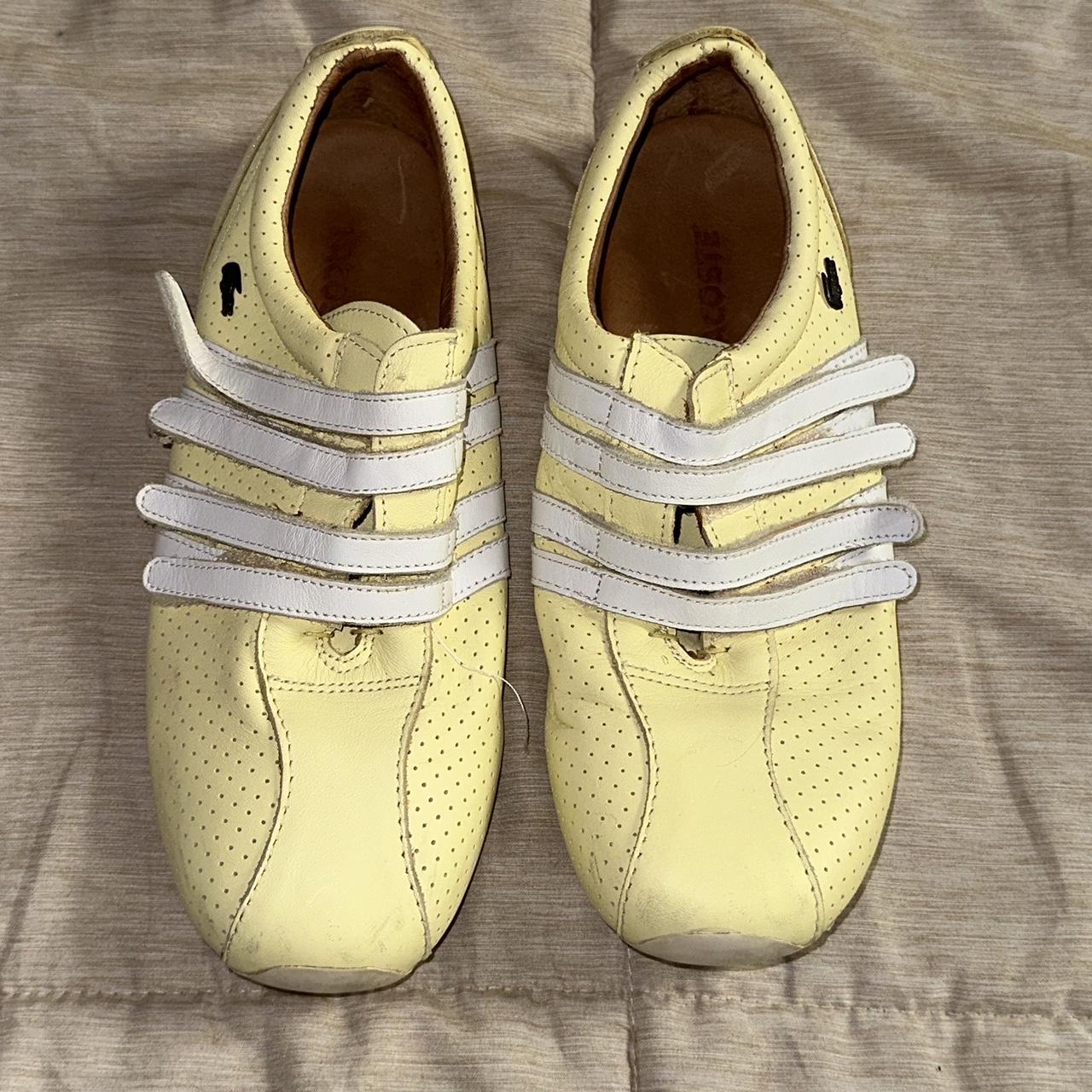 ladies lacoste trainers with velcro fastening