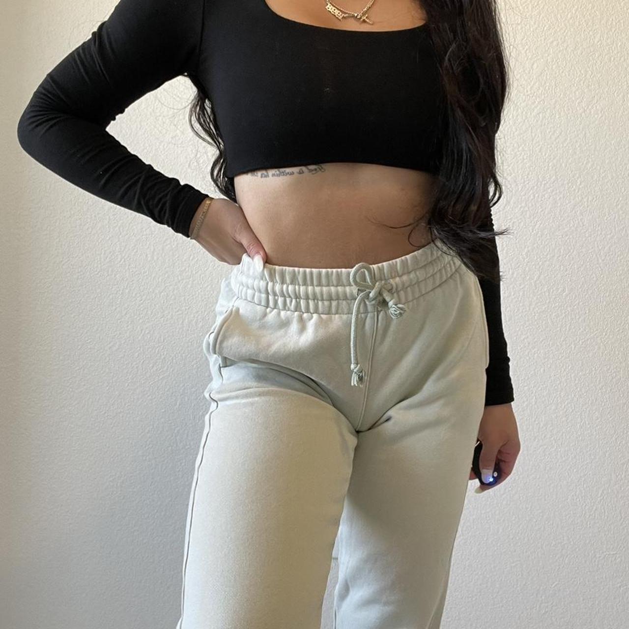 Aritzia green sweatpants hot sale