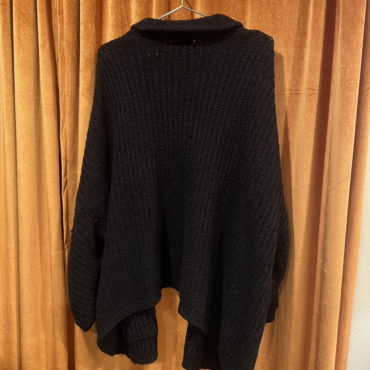 Urban outfitters baggy cardigan, size small but... - Depop