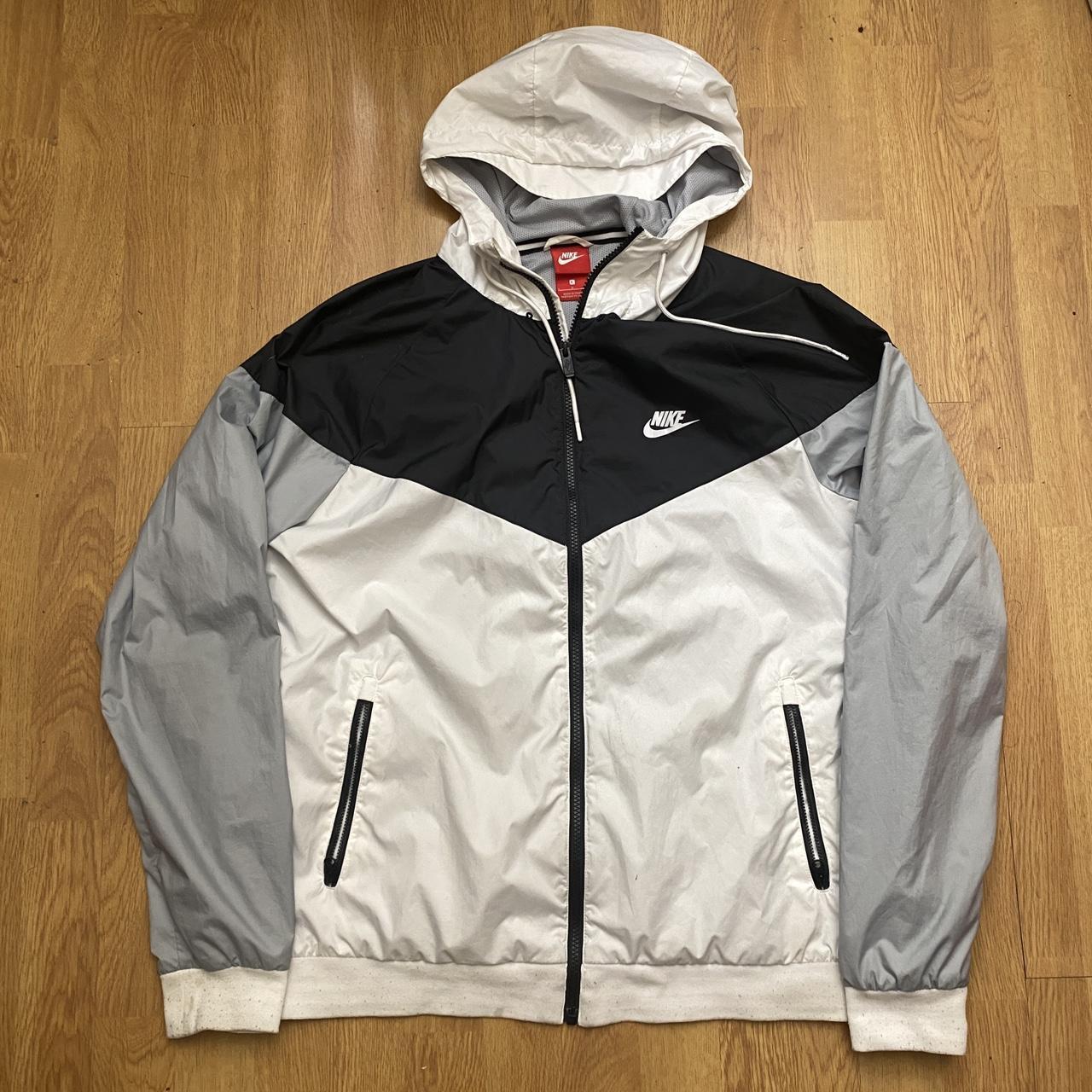 zip up windbreaker nike