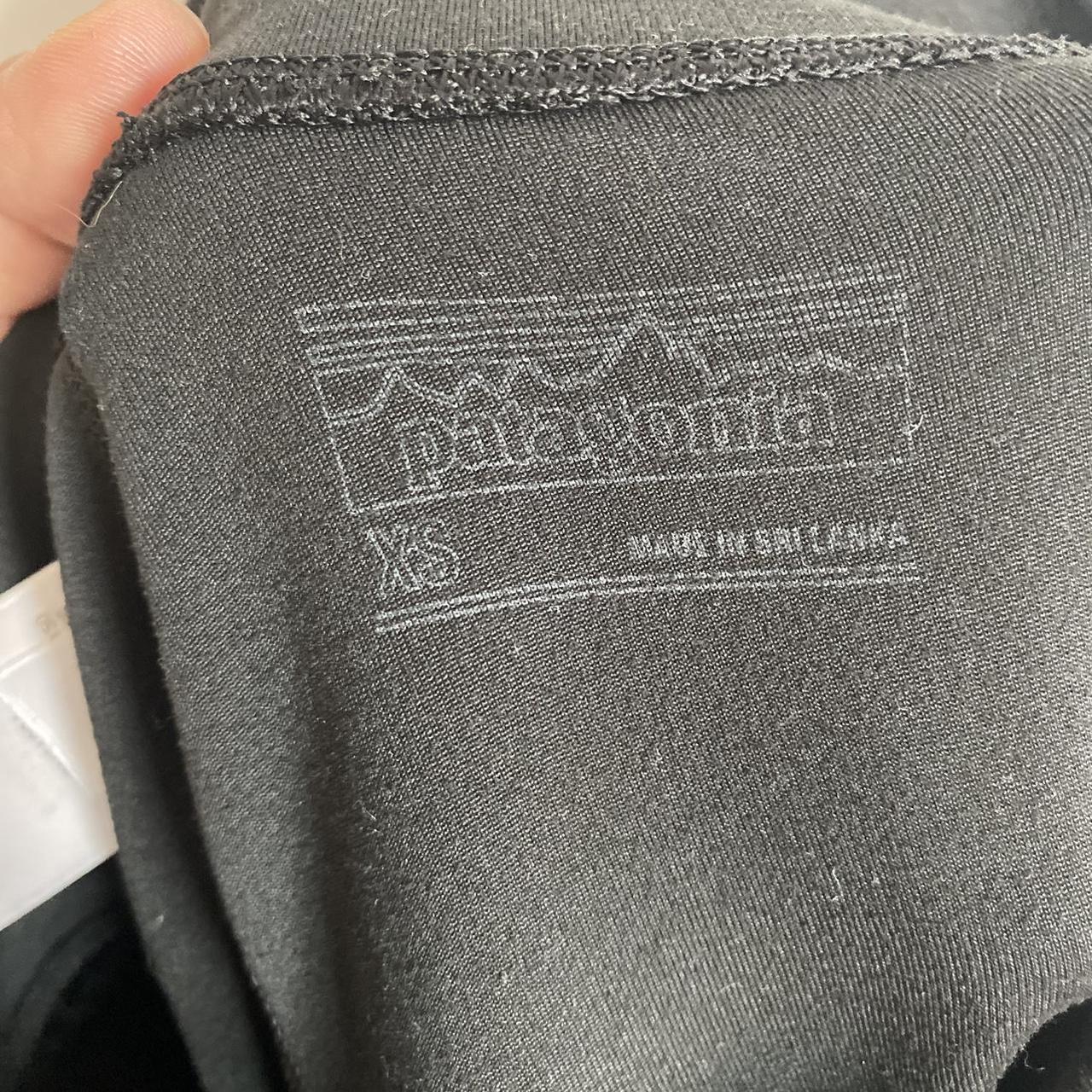 Patagonia black leggings with side pockets and - Depop