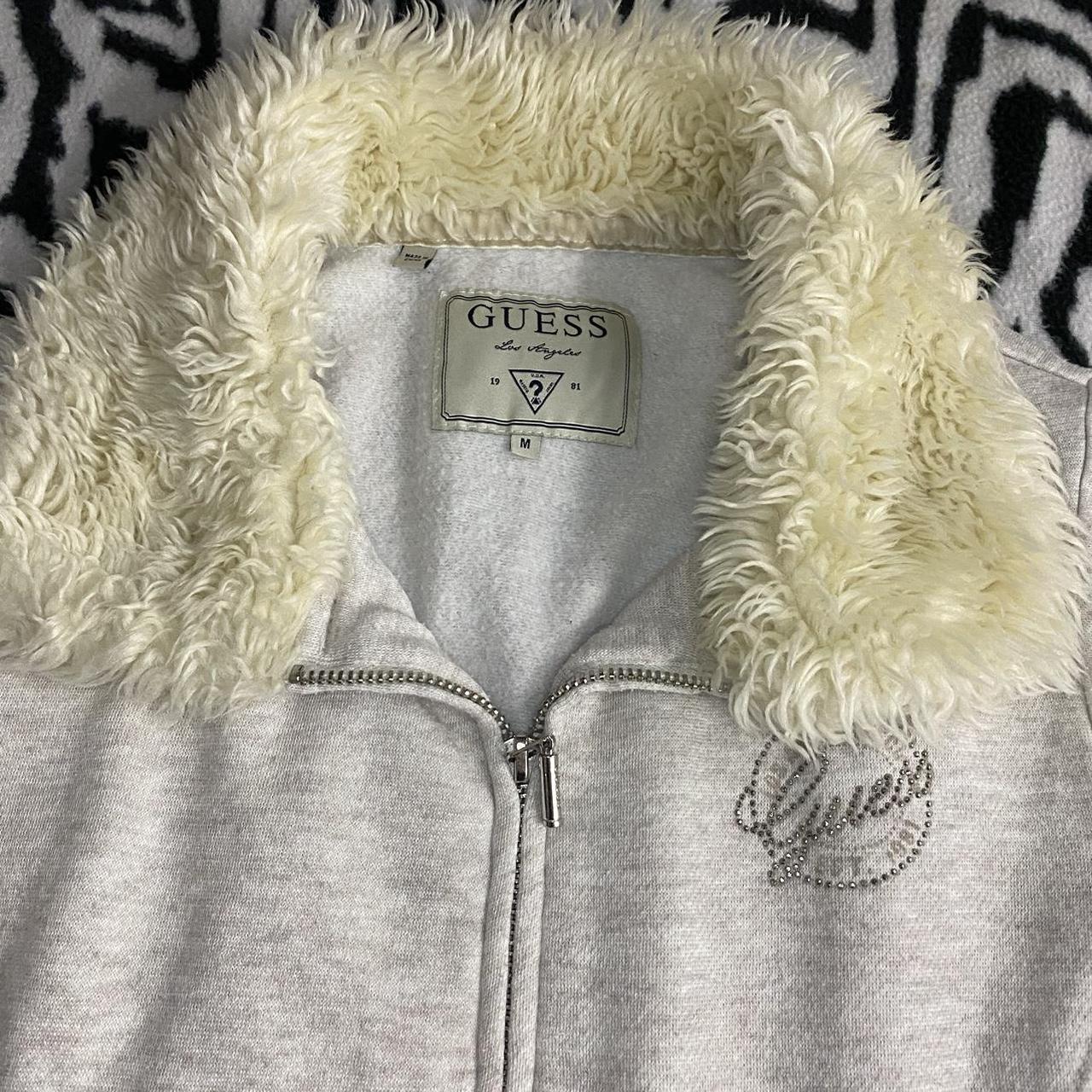 Guess Women's Cream and White Jumper (3)