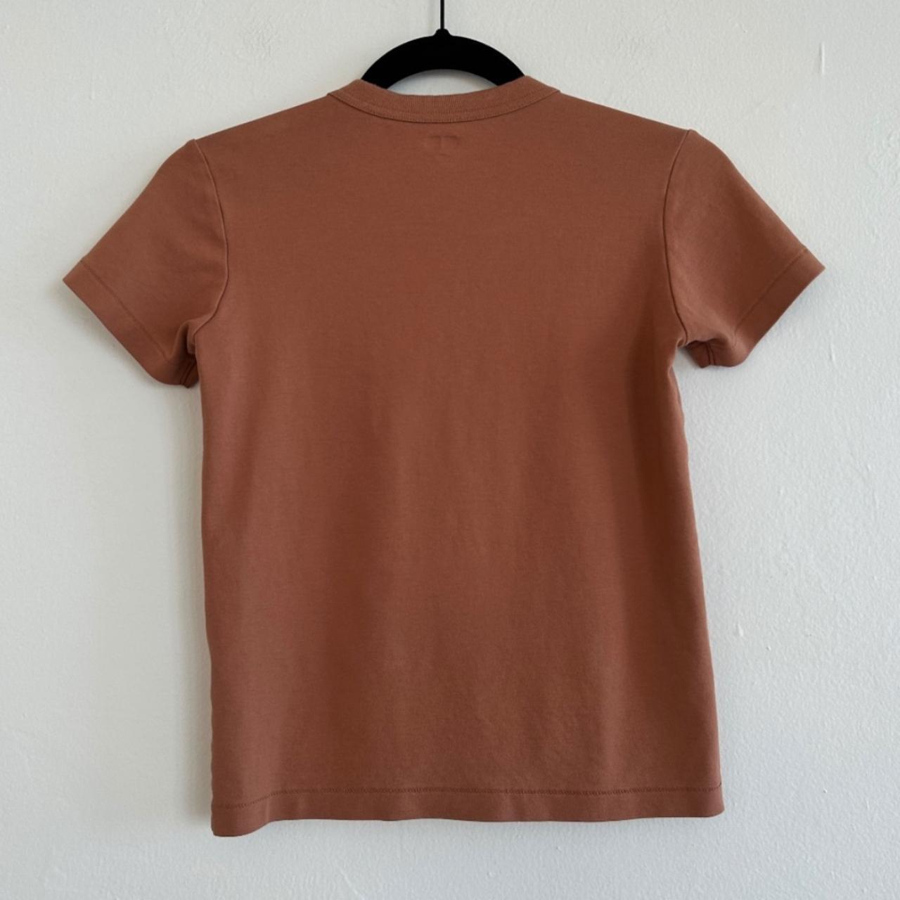 uniqlo brown shirt