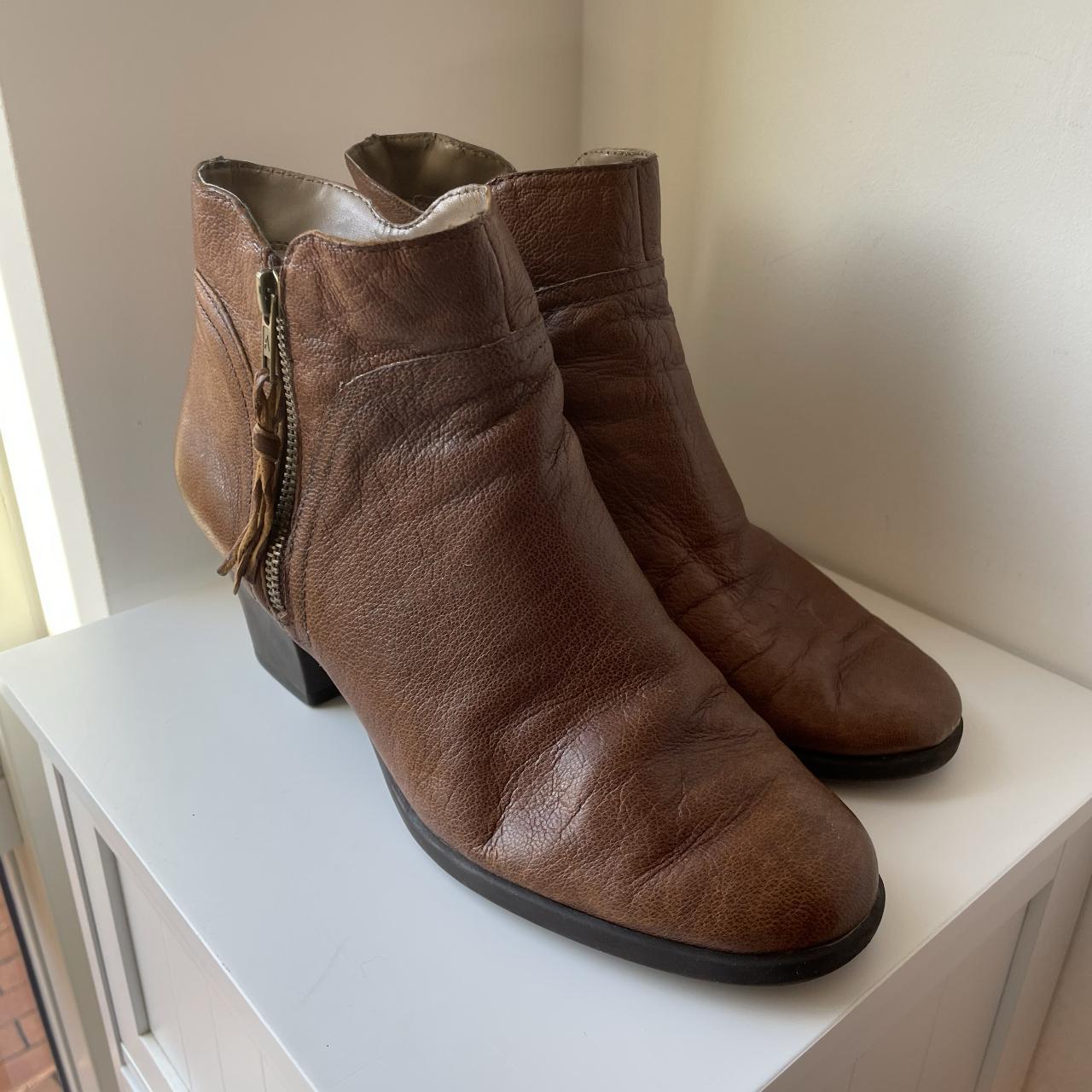 Brown genuine leather Aerosoles ankle boots. Well