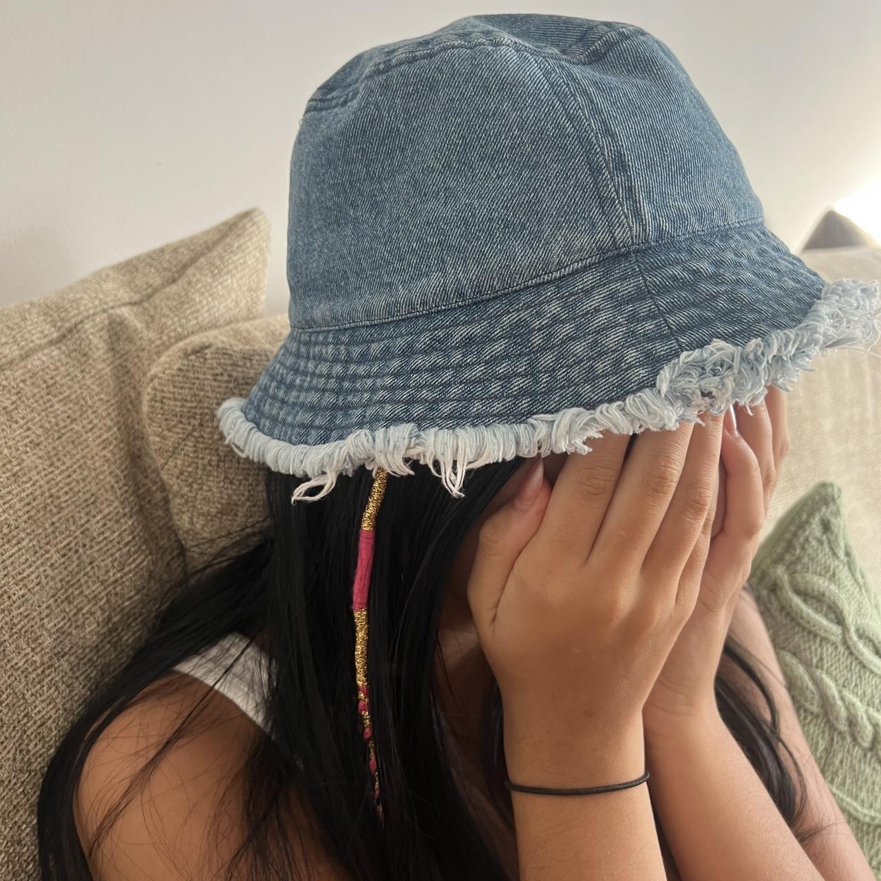 Brandy melville bucket hat online