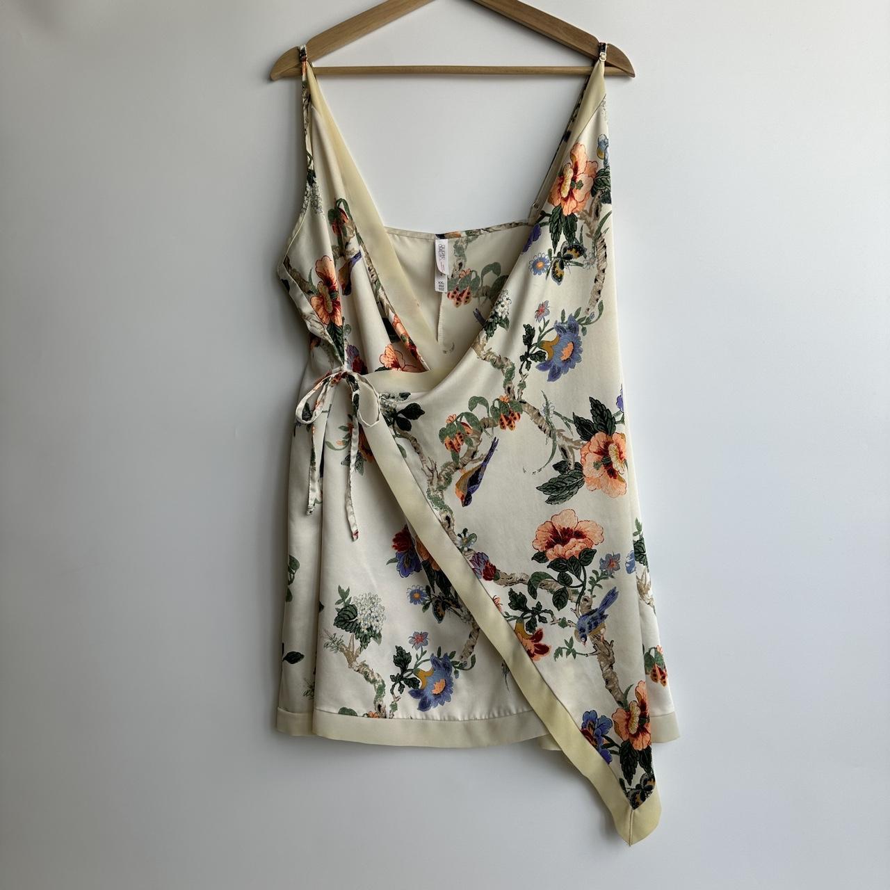 item listed by vntgluvrgrl