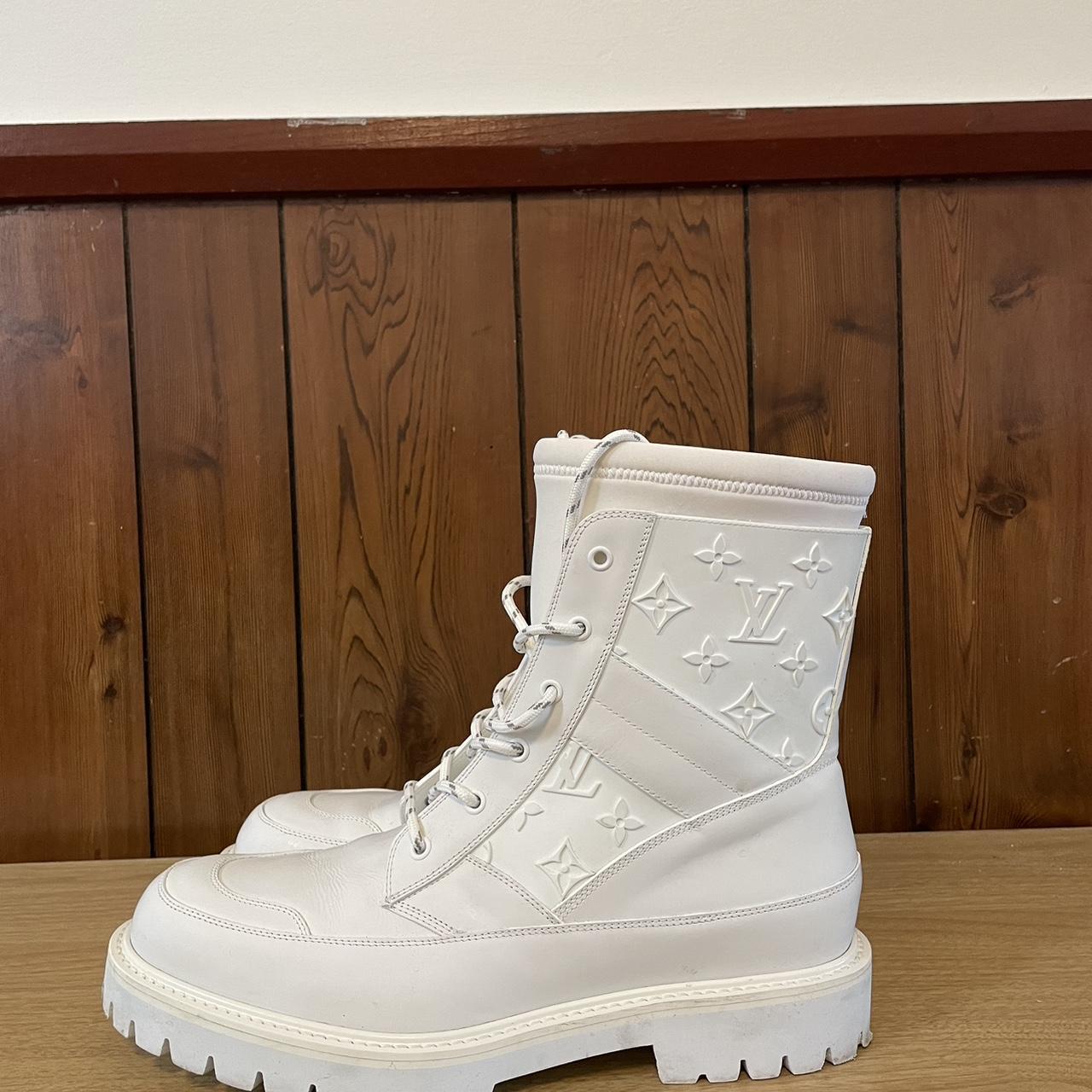 Snow boots louis on sale vuitton