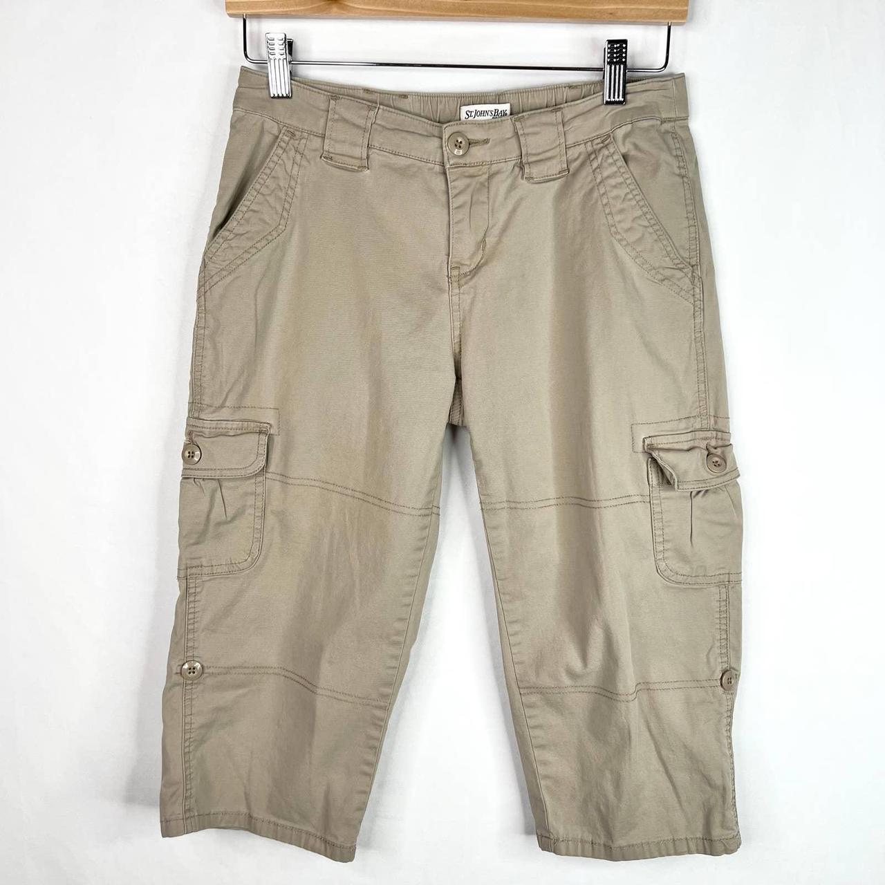 Cargo shorts Low rise cargo pants Capri cargo - Depop