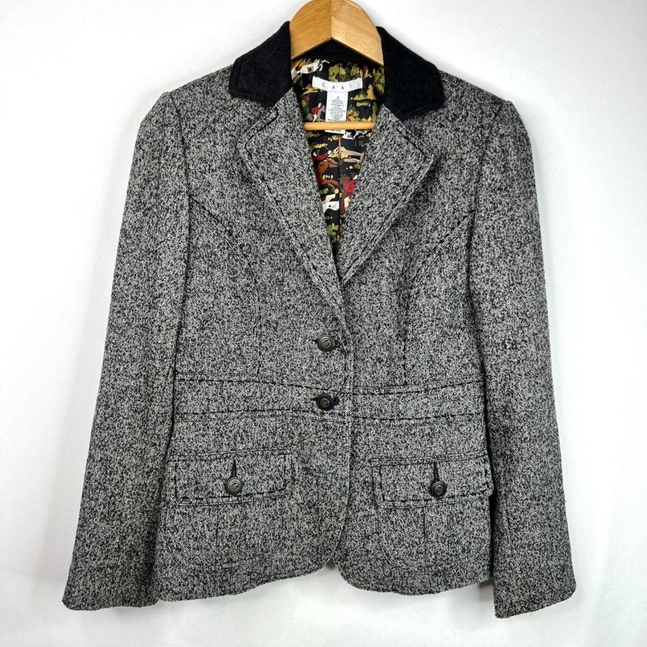 Gorgeous CAbi grey tweed with black trim wool tweed. Depop