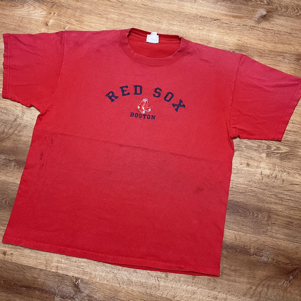 VINTAGE boston red sox t-shirt. in good condition. - Depop