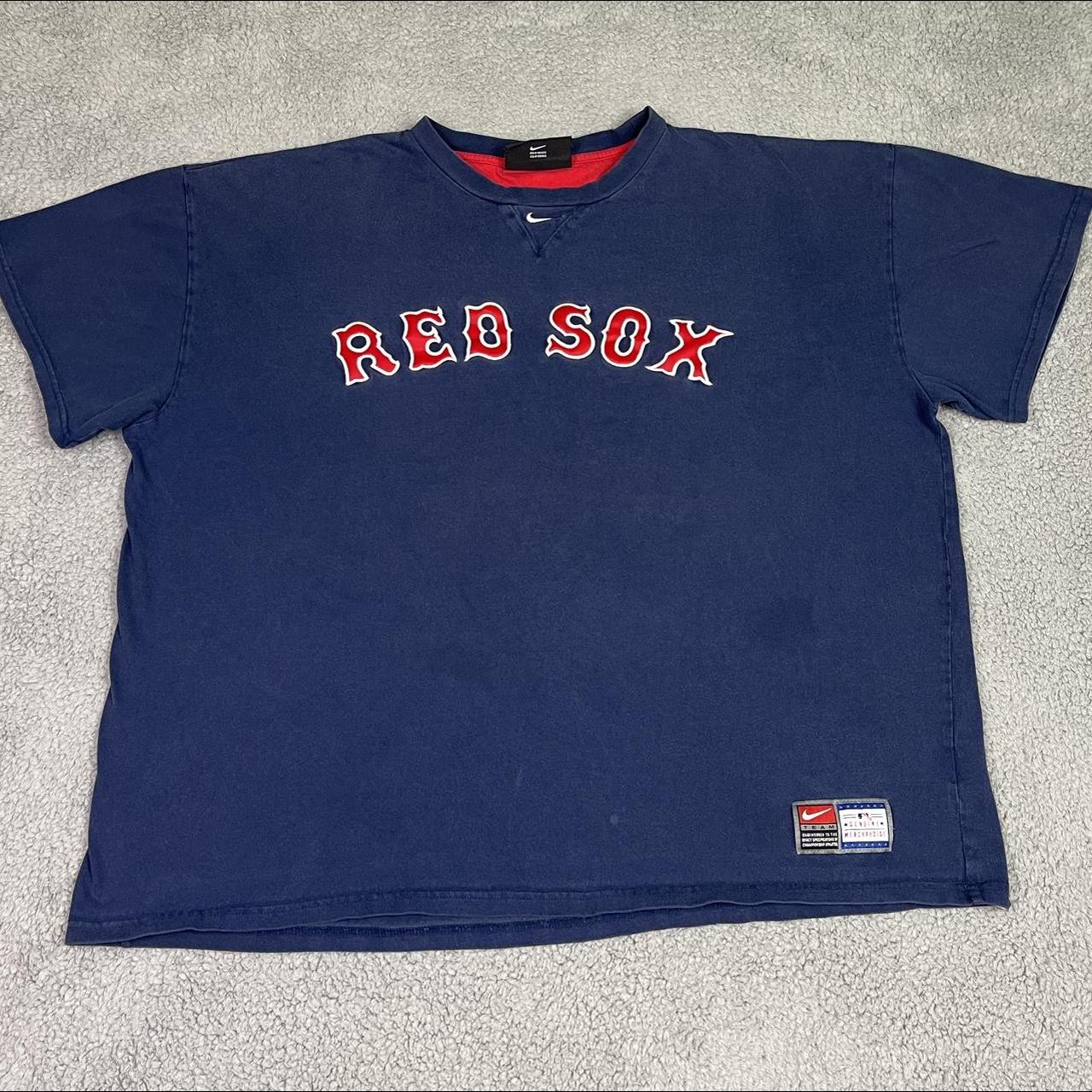 Vintage Nike Boston Red Sox tshirt. Vintage red - Depop