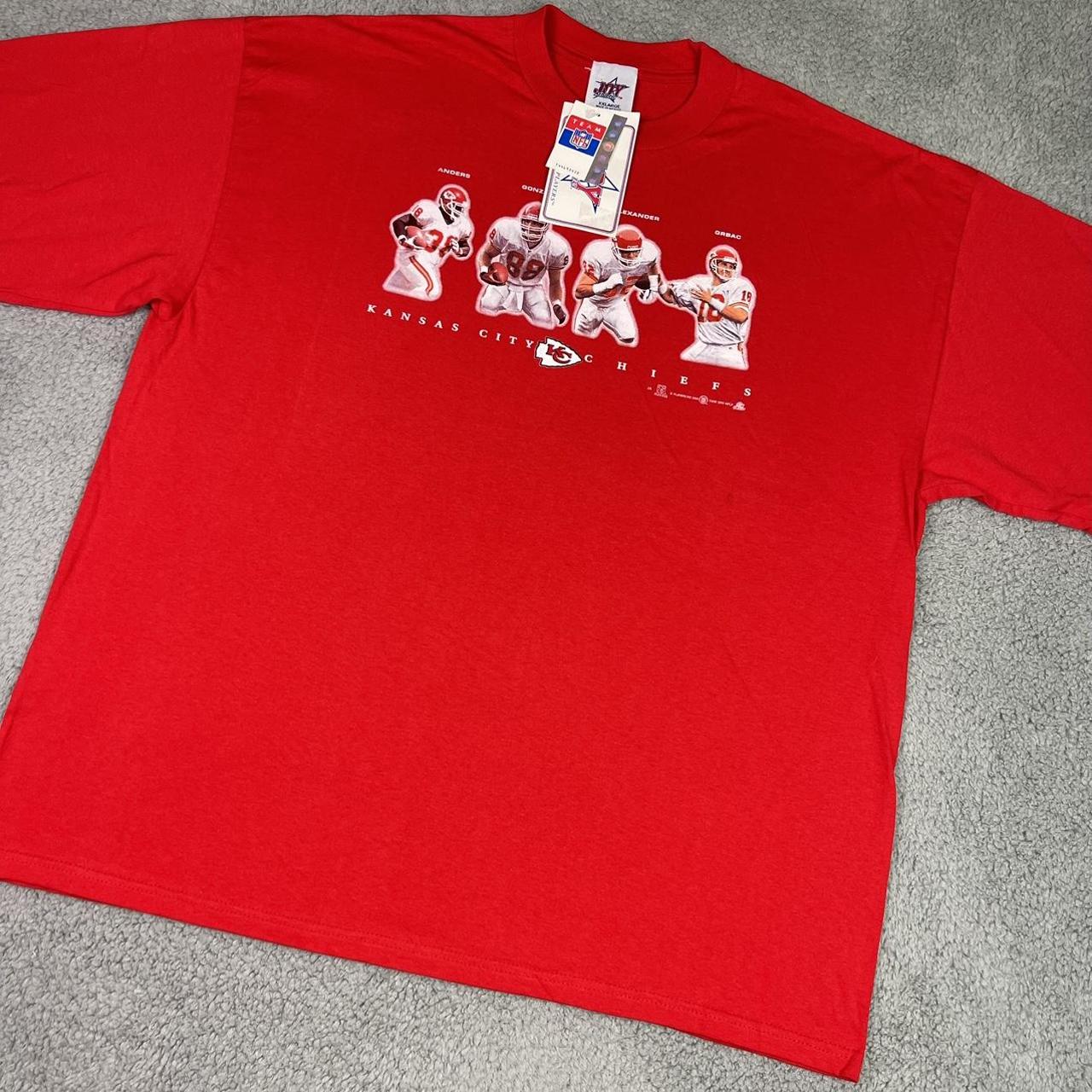 Y2K NFL Kansas City Chiefs Tony Gonzalez Size: XL - Depop