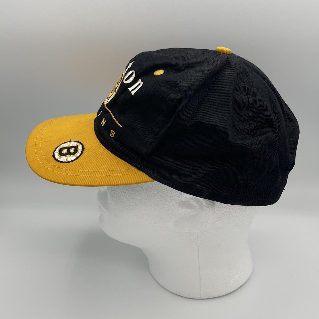 Vintage Boston bruins SnapBack hat 7.5/10 - Depop