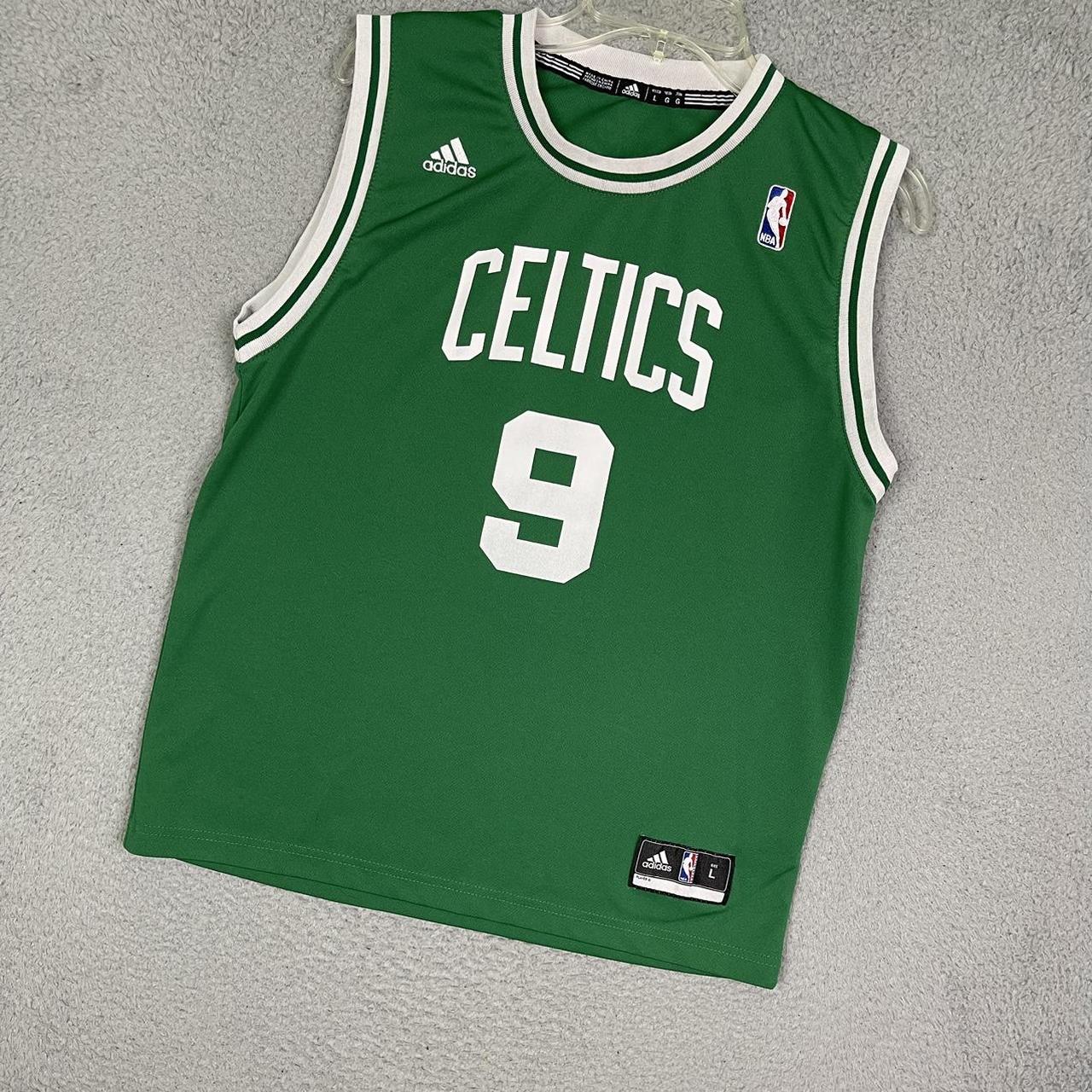 Rajon selling rondo Celtics jersey large