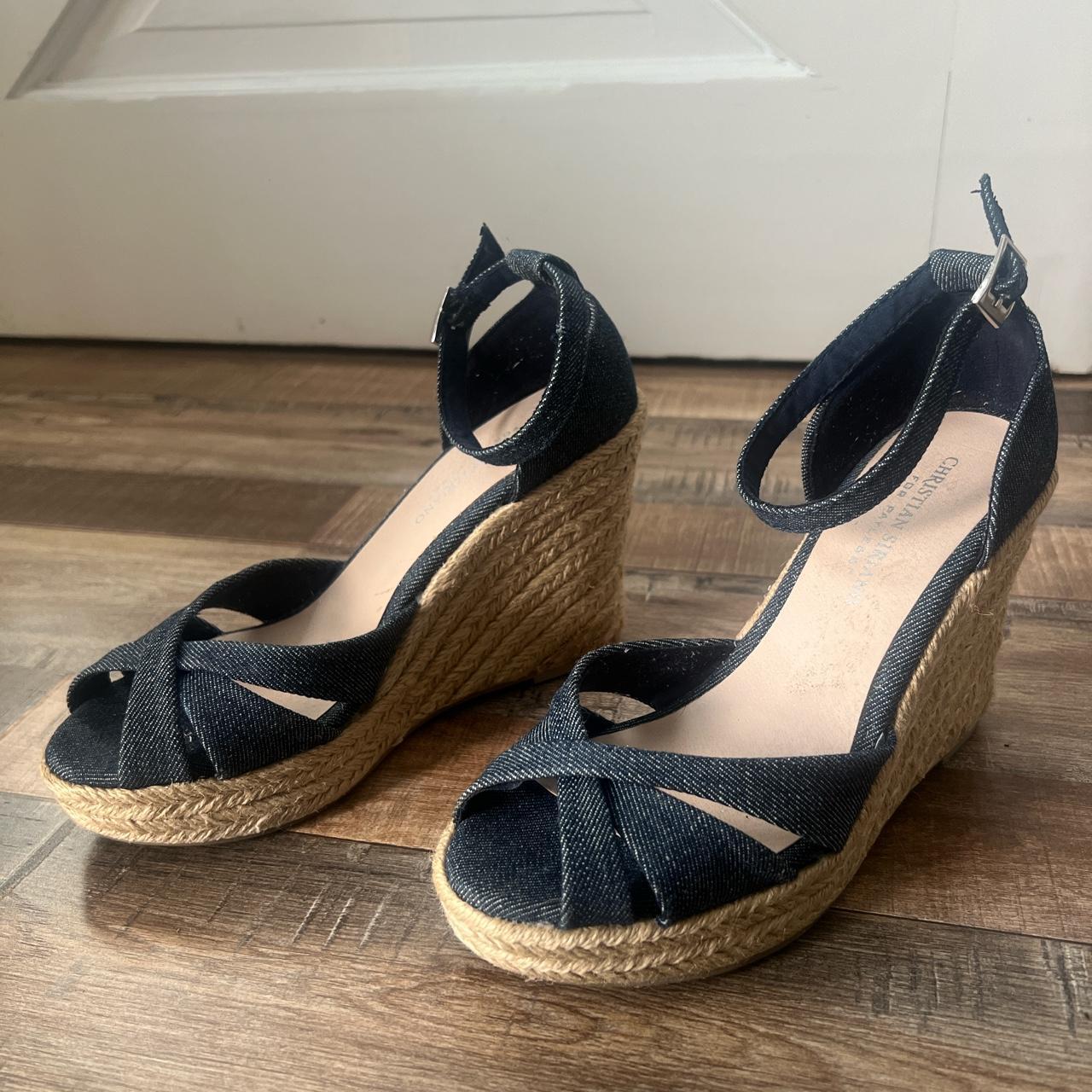 Christian store siriano wedges