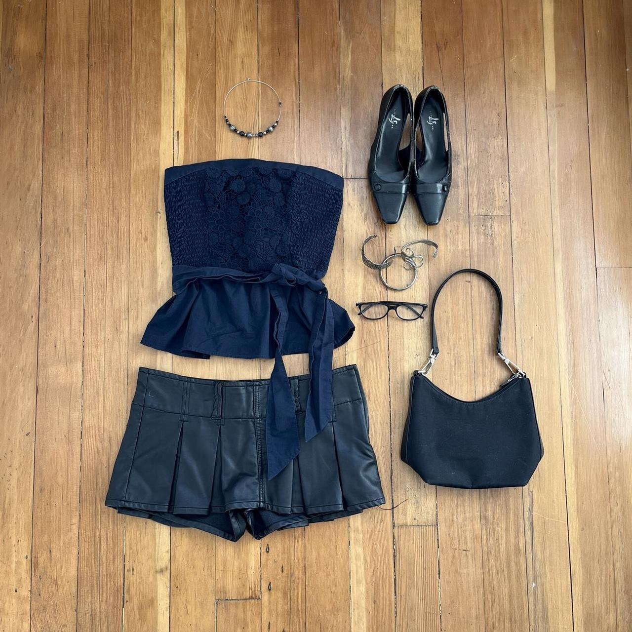 classic early 2000's Hollister navy blue babydoll... - Depop