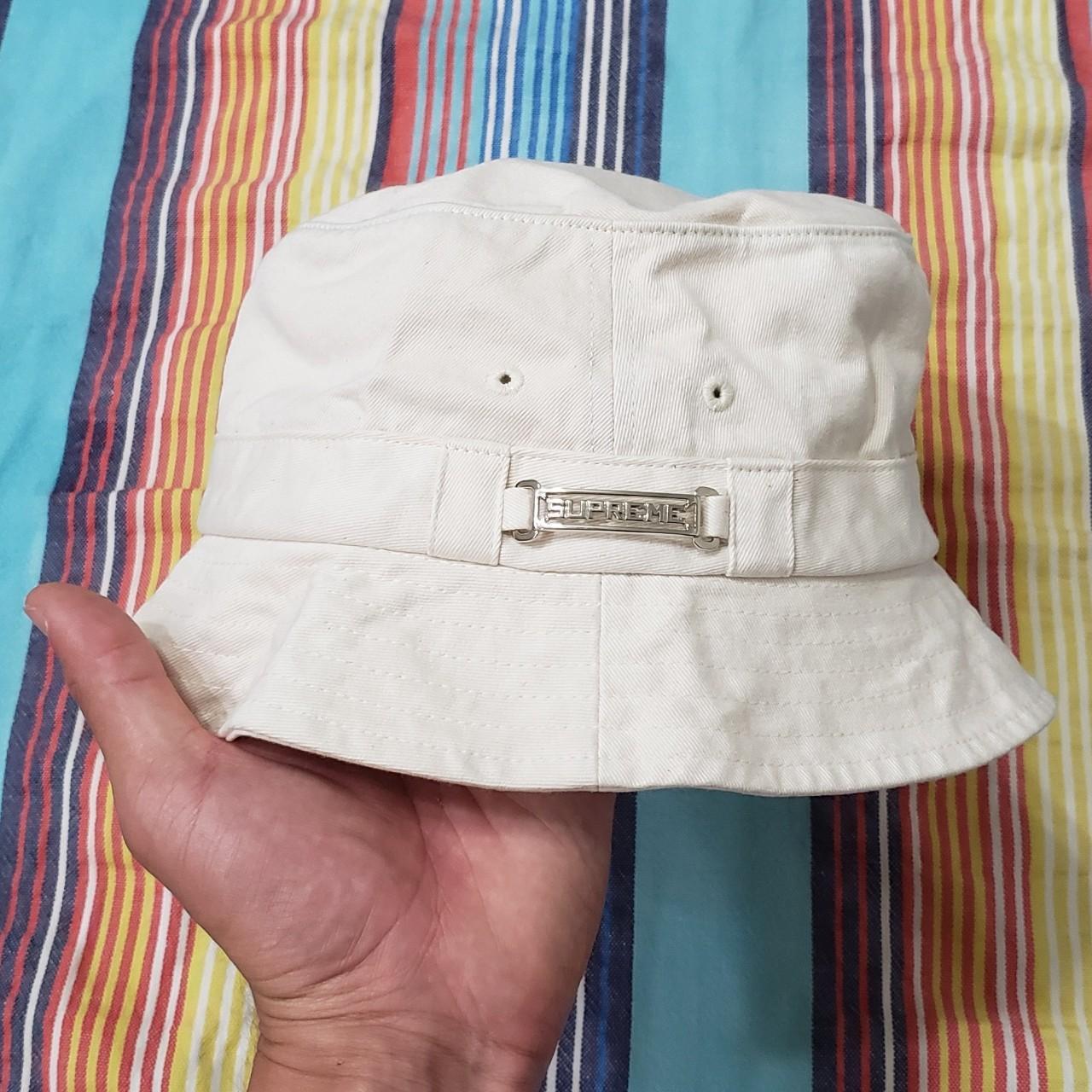 Supreme bucket cheap hat white