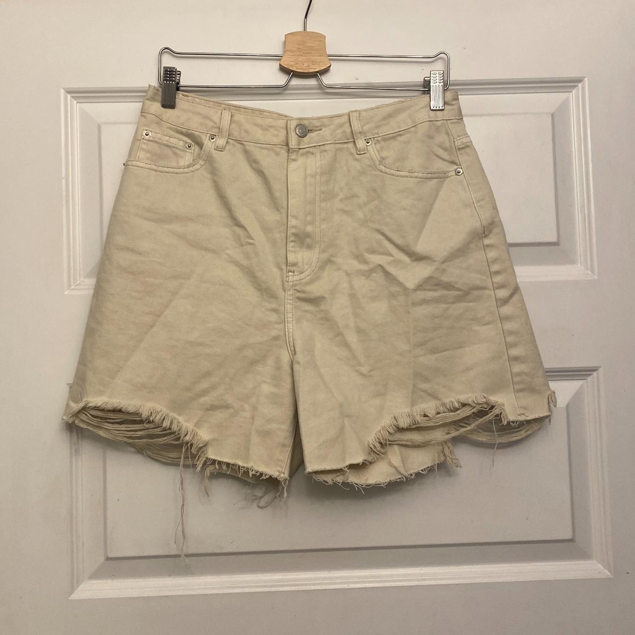 Glassons Women's Tan Shorts | Depop