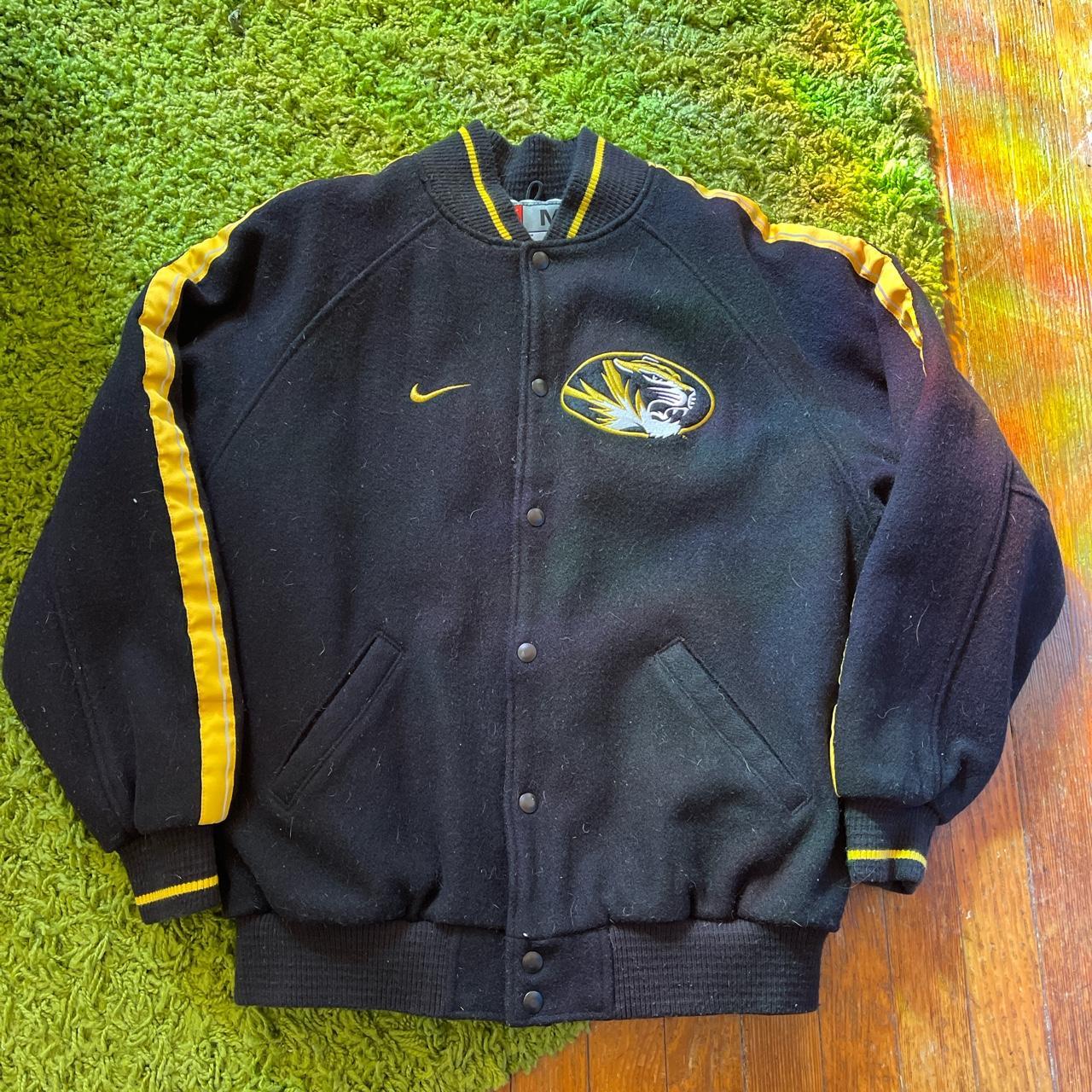 Vintage Nike varsity jacket // 90s 00s Vintage - Depop