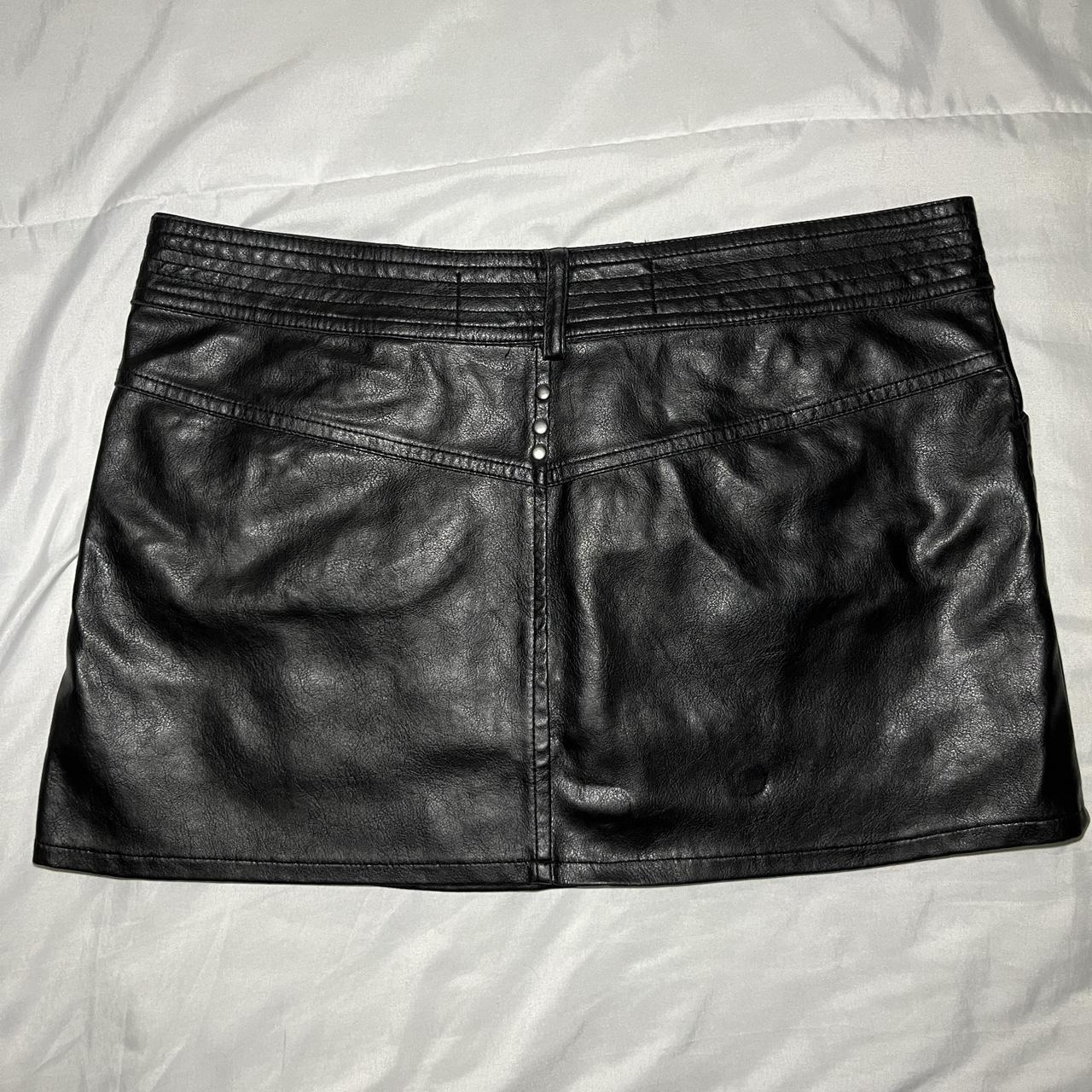 y2k 90s micro mini leather skirt 2000s black leather... - Depop