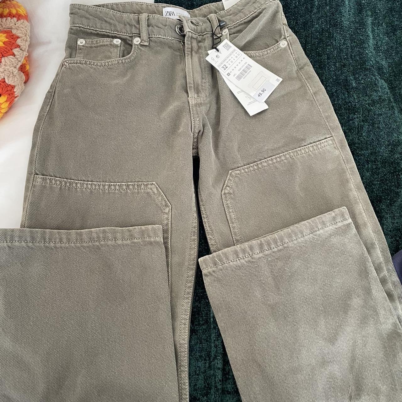 Zara Women's White and Cream Jeans Depop