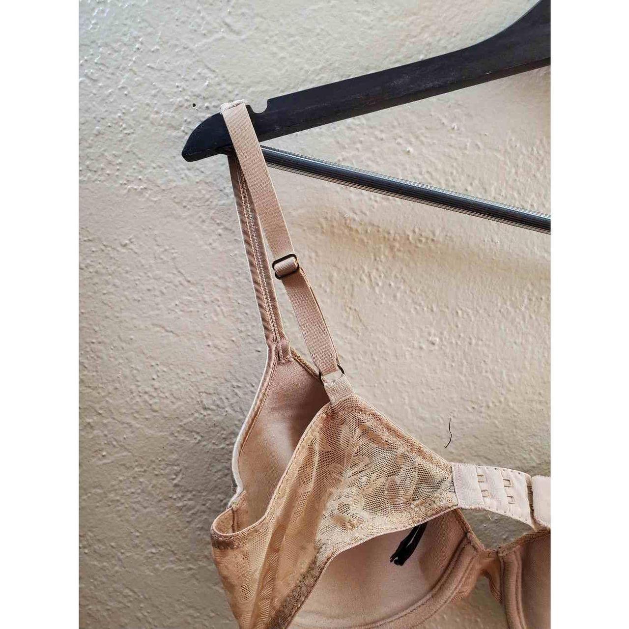 Natori Beige Bra - 34C natori padded beige - Depop