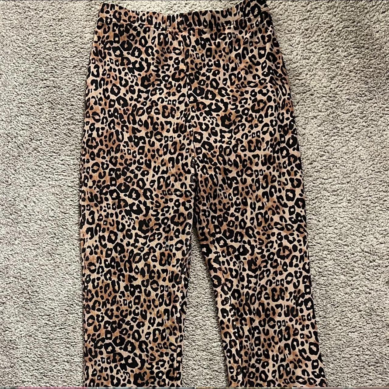 Leopard flare leggings So comfy and beautiful, pic - Depop