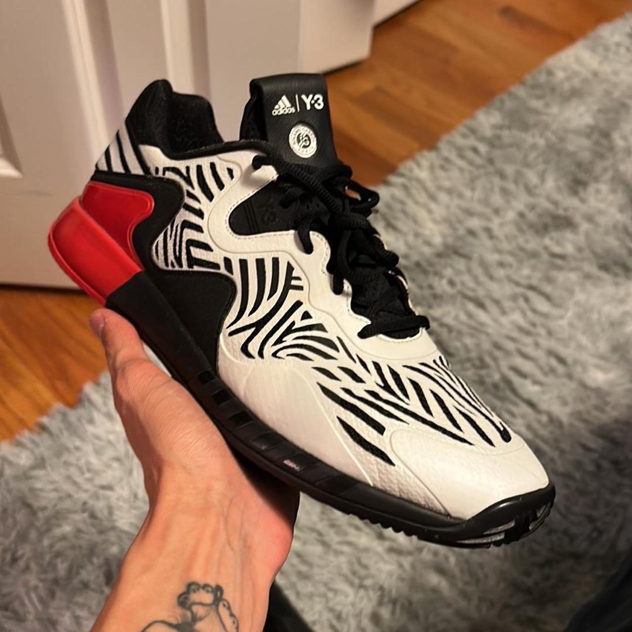 Y-3 Men's White and Black Trainers | Depop