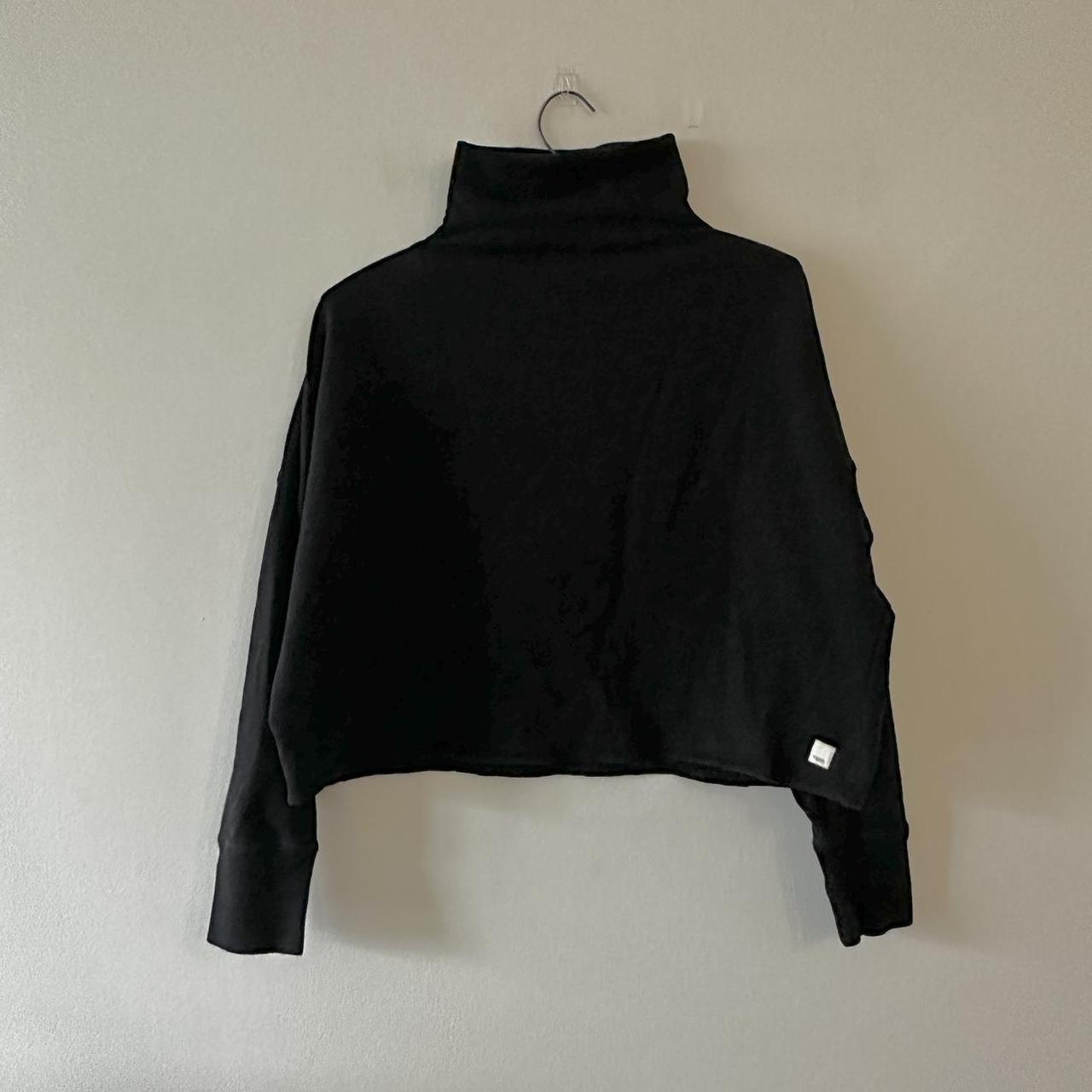 Vuori Funnel Neck Crop Black Sweatshirt Pullover S - Depop