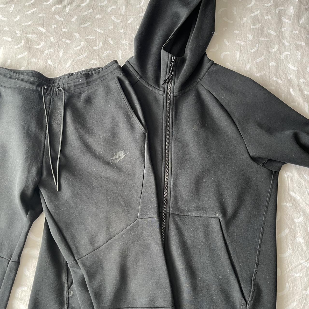 Authentic Nike Tech fleece first