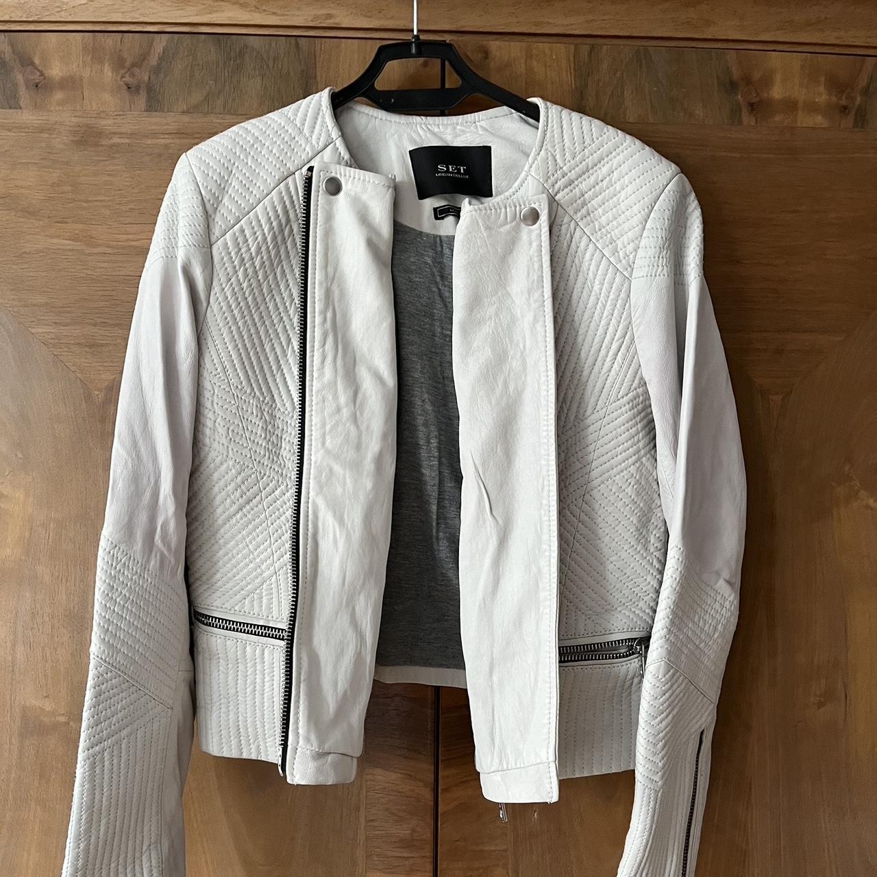 item listed by lafemitage