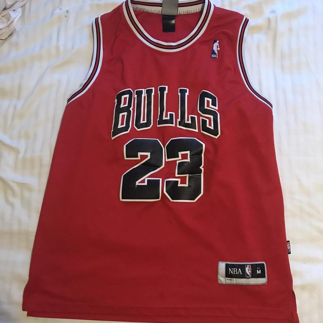 Chicago Bulls Jersey Michale Jordan - quite worn - Depop