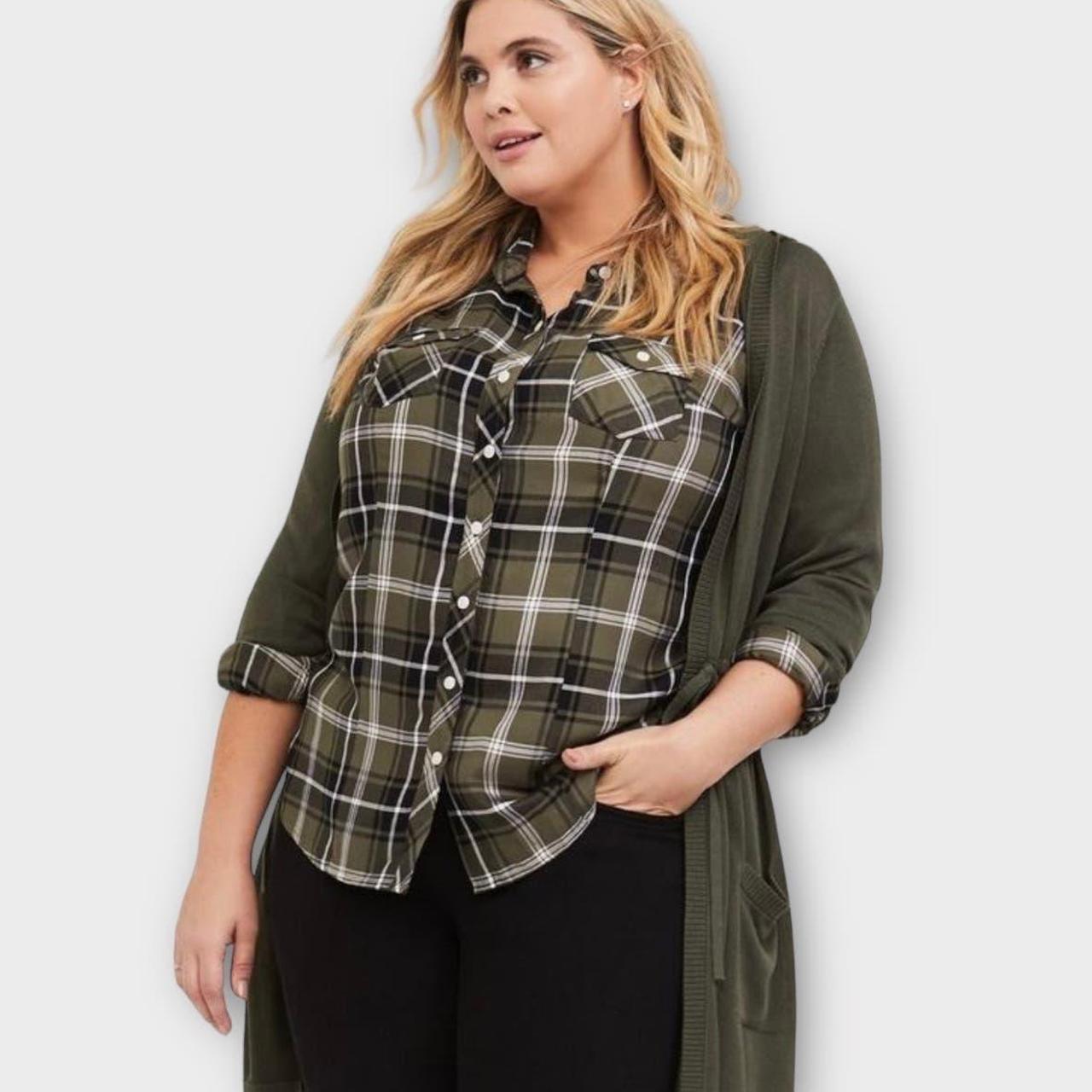 Top Long Sleeve By Torrid Size: 4