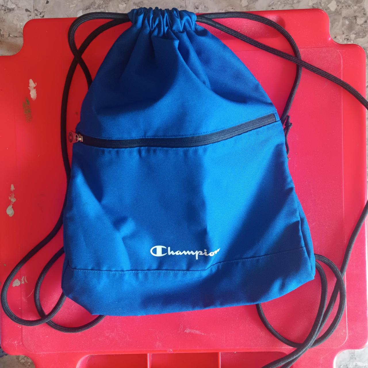 Champion logo cheap cinch backpack