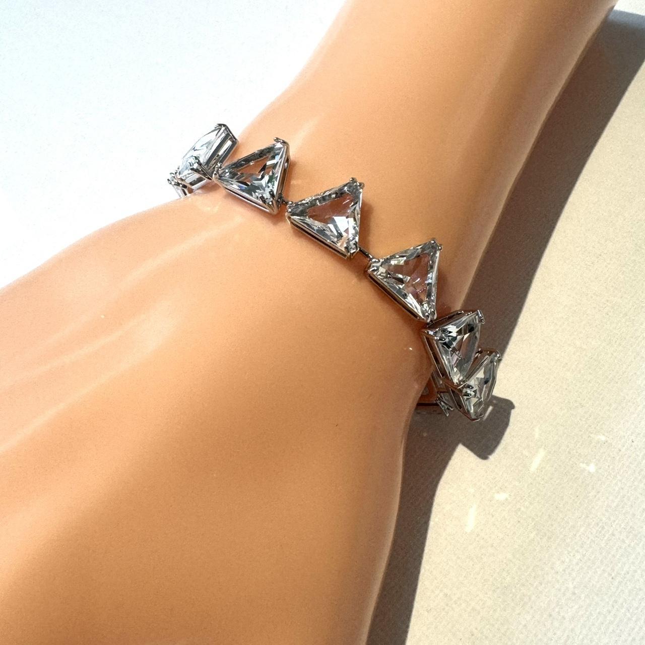 item listed by lovely_fashion2
