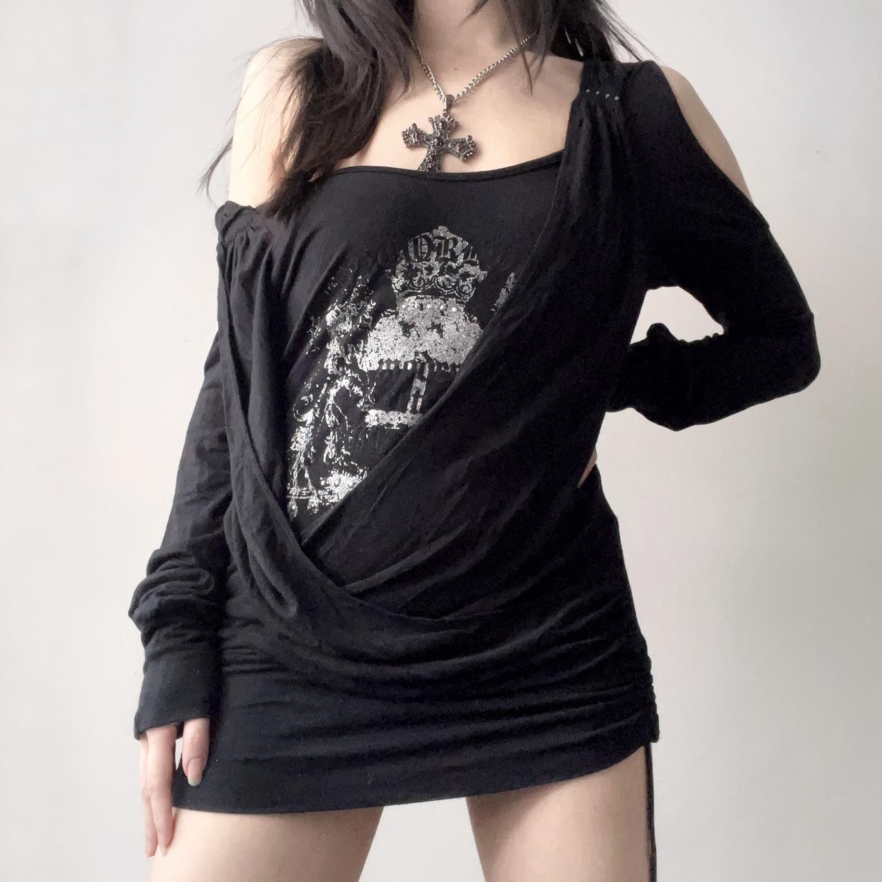Women's Black T-shirt | Depop