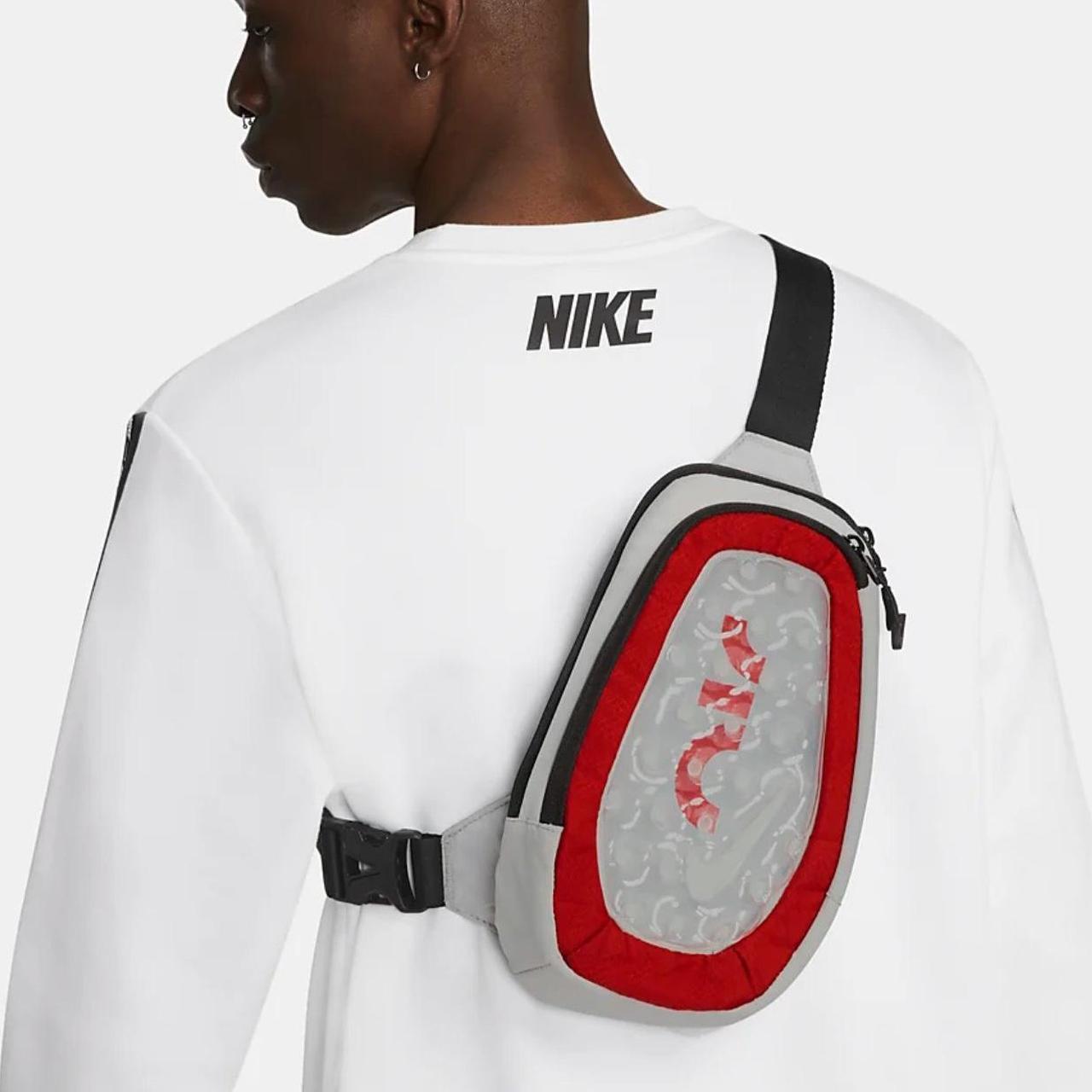 Chest bag nike best sale