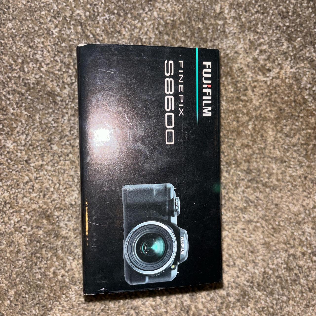 FujiFilm Finepix S8600 Originally $200 Send | Depop