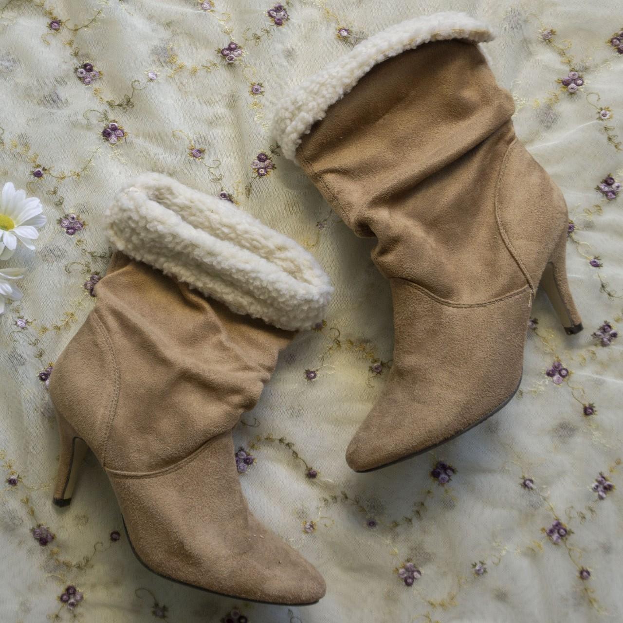 Tan ankle boots 2024 with fur trim