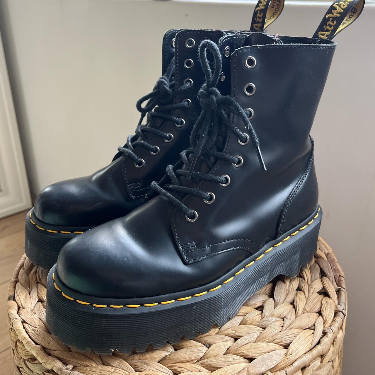 like new, only worn a couple times, Dr Martens... - Depop