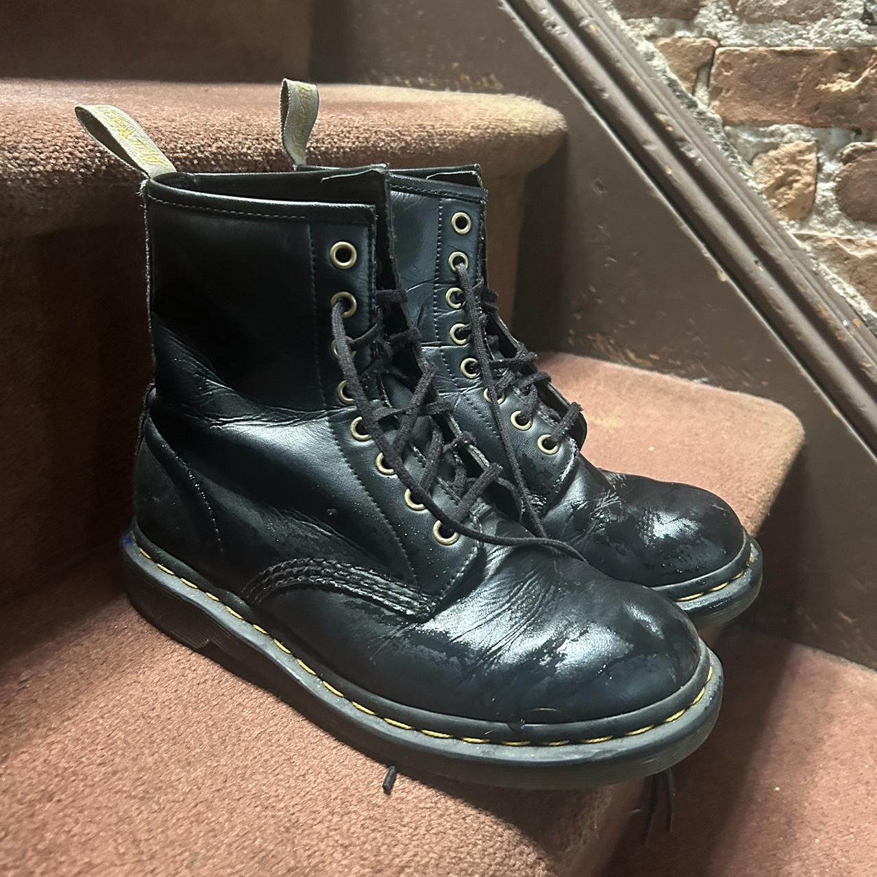 Black doc Size women’s