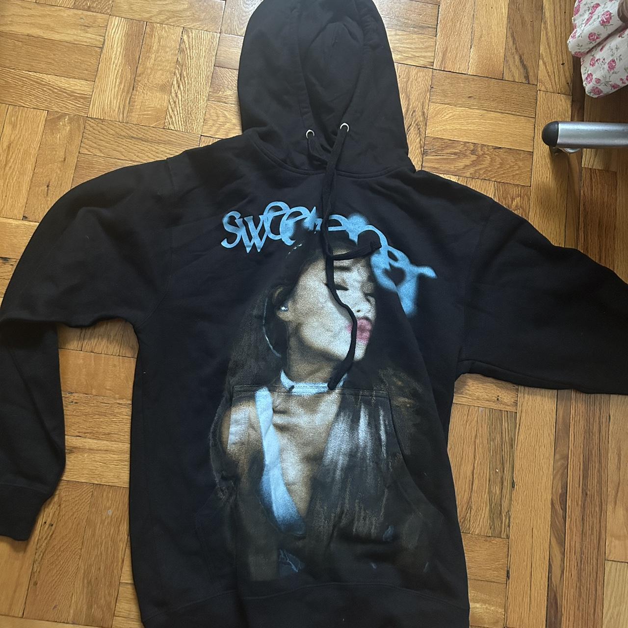 Ariana Grande sweetener tour hoodie. Size medium