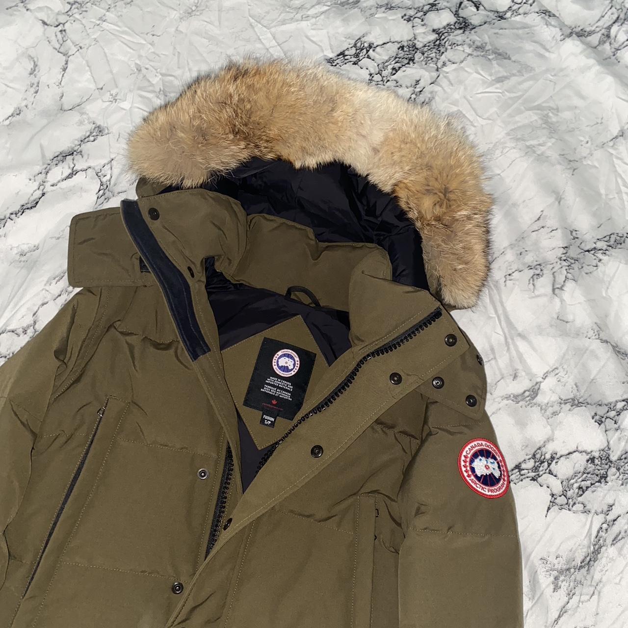 Canada goose hotsell olive green