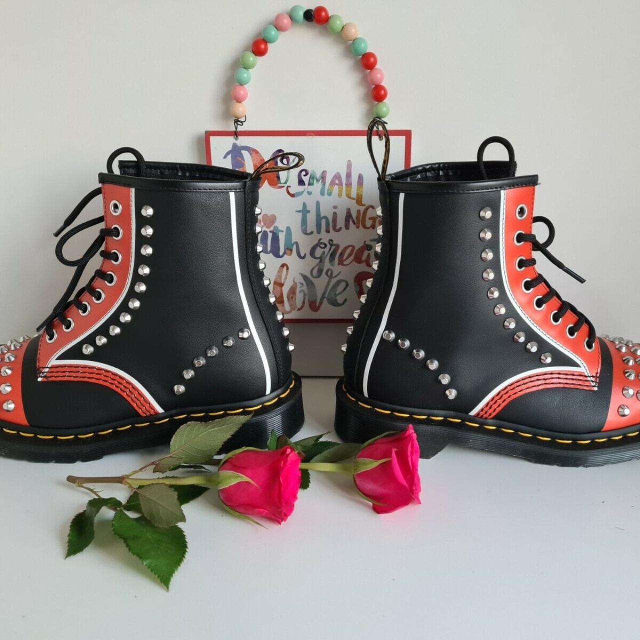 Dr Doc Martens 1460 Stud studded black red white