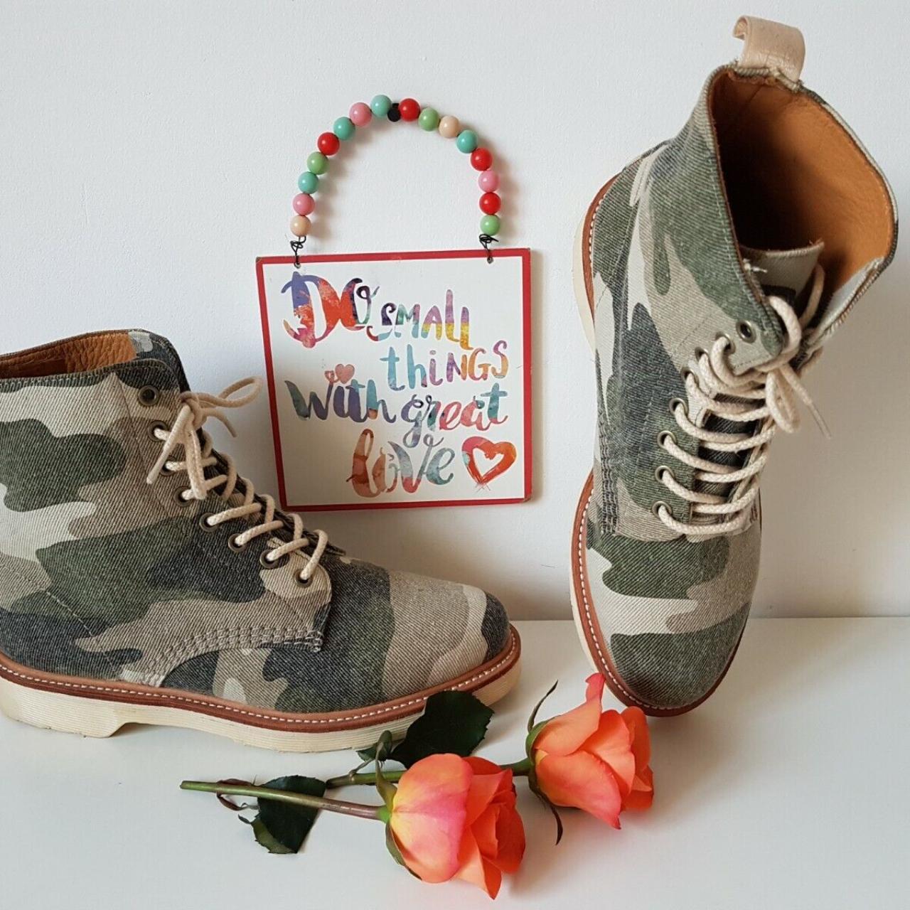 doc martens camouflage